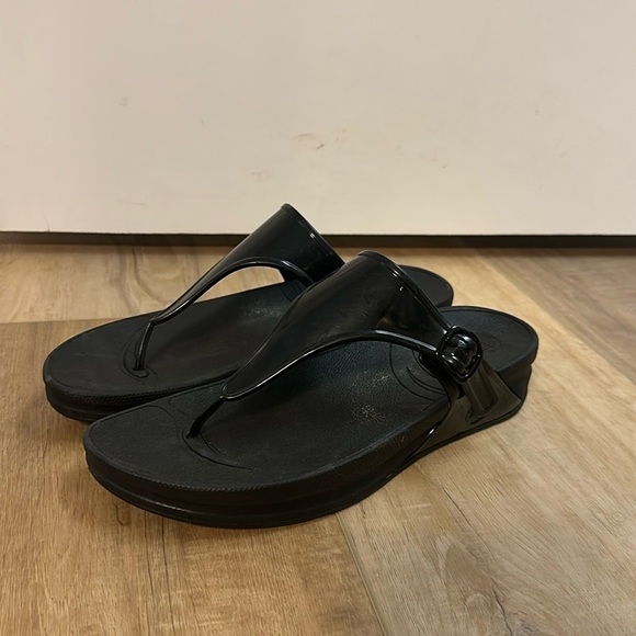 Fitflop Shoes - FitFlop Super Jelly black wedge sandals women’s size 10